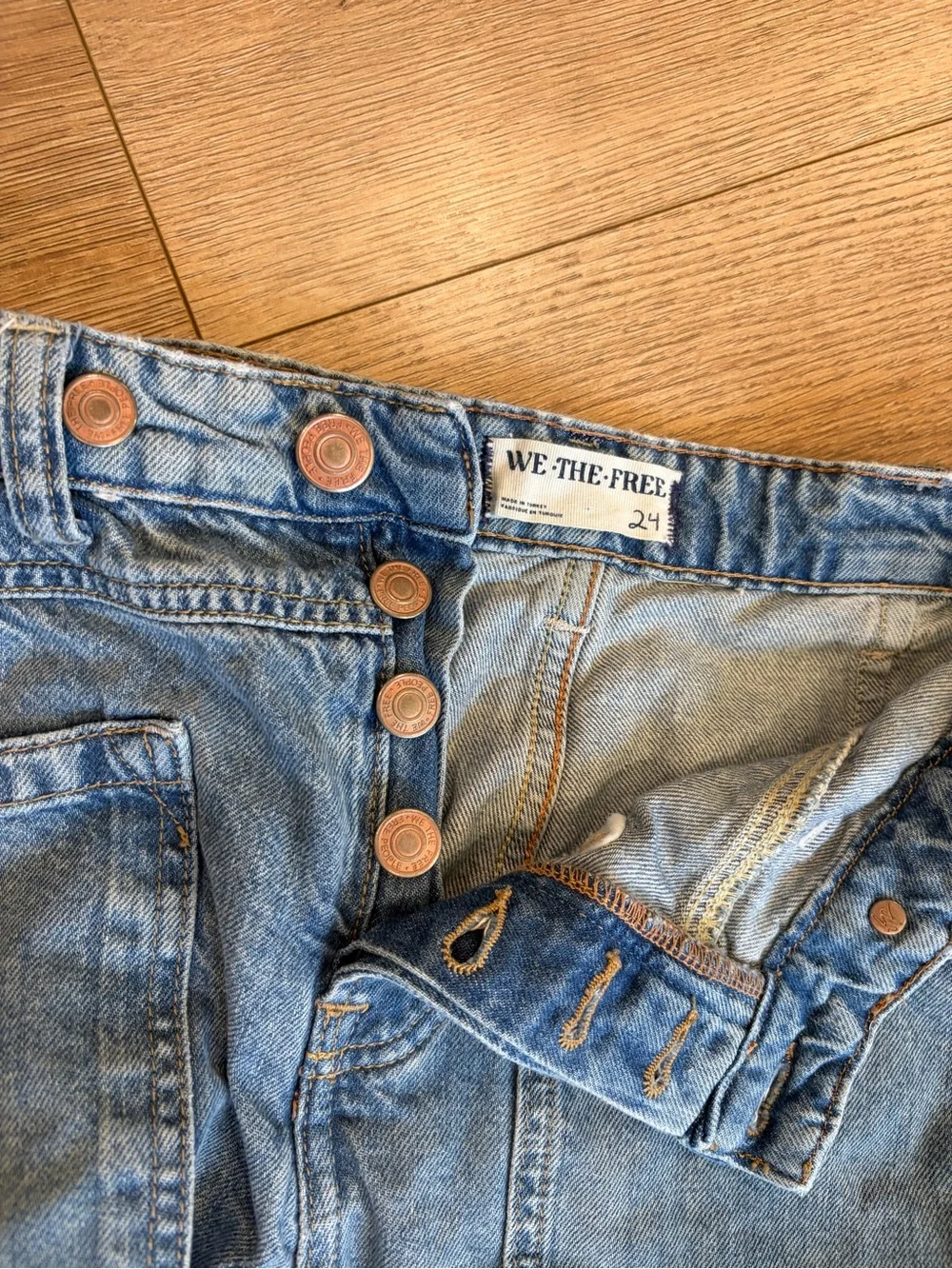 Free People We The Free Wide Leg Button Fly Jeans Size 24 Boho Denim - Picture 7 of 8